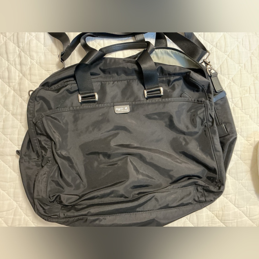 Agnes b. Bag in black